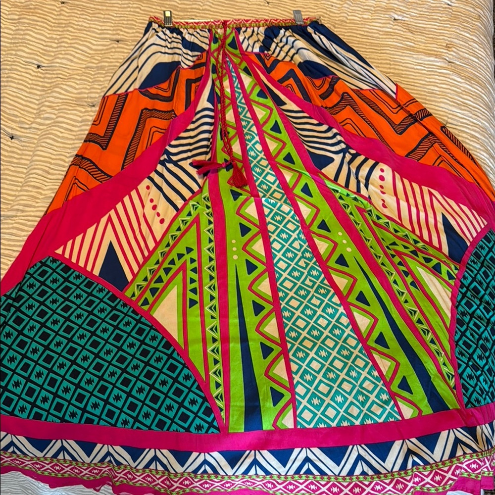 Vibrant Geometric Patterned skirt